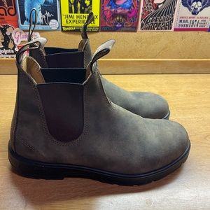 Worn Once Blundstone 7 1/2 Boots